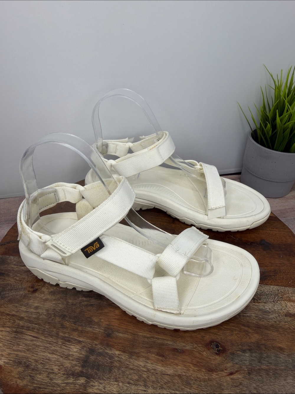 Teva Cream/White Adjustable Strap Comfort Sandals- Size: 7